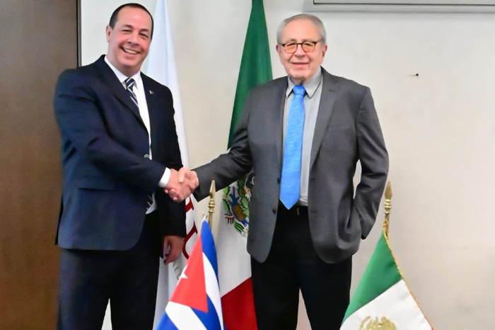  José Ángel Portal, de Cuba, y Jorge Carlos Alcocer, de México