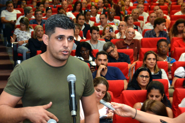 Recrudecimiento del bloqueo de Estados Unidos afecta al sector de las comunicaciones Recrudecimiento del bloqueo de Estados Unidos afecta al sector de las comunicaciones