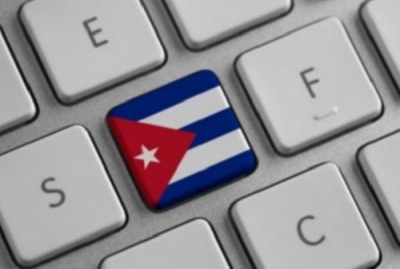 Informatización en Cuba: ...Pero se mueve Informatización en Cuba: ...Pero se mueve