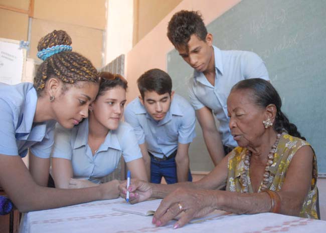 Los jubilados reincorporados, una fuerza importantísima y valiosa en Educación. Los jubilados reincorporados, una fuerza importantísima y valiosa en Educación.