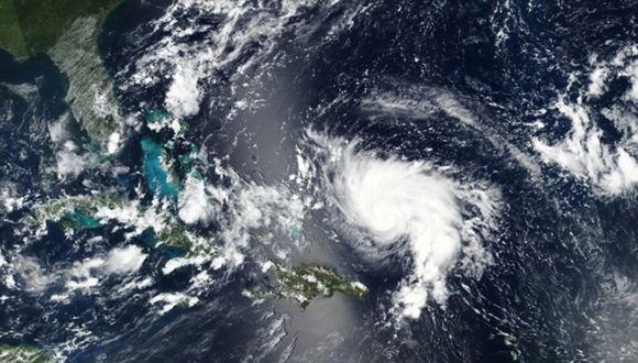 Con vientos mayores a los 210 km/h, Dorian se acerca a las costas de Florida. Foto: Reuters.