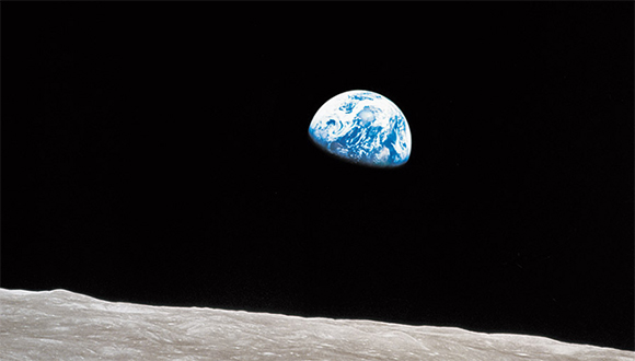 La Tierra desde la órbita lunar, en la foto tomada por William Anders en 1968. Foto: NASA. La Tierra desde la órbita lunar, en la foto tomada por William Anders en 1968. Foto: NASA.