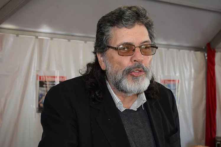 diputado e intelectual cubano Abel Prieto 