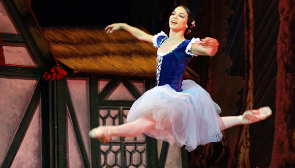 Viengsay Valdés y su amor por Cuba Viengsay Valdés y su amor por Cuba