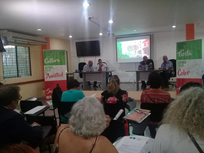  Conferencia sobre Fiesta Popular Italo-Cubana por los 500 años de La Habana Foto: Carlos Manuel Serpa 