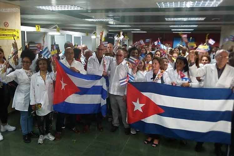 Recibimiento a cooperantes de la salud que prestaban servicios en Ecuador Recibimiento a cooperantes de la salud que prestaban servicios en Ecuador