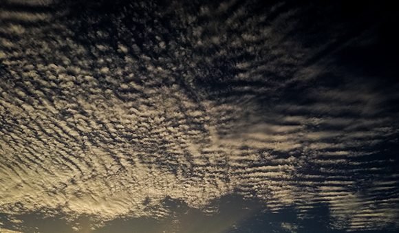 Cielo empedrado.