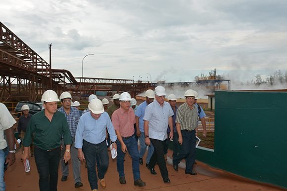 Visita gubernamental a la oriental provincia de Holguín