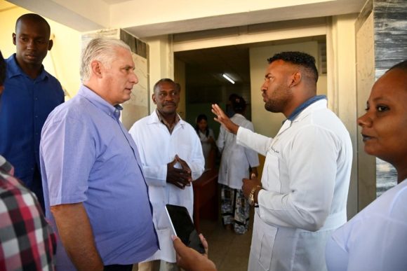 Díaz Canel recorre sitios de interés económico y social de Guantánamo. Foto: Redes sociales del presidente cubano. Díaz Canel recorre sitios de interés económico y social de Guantánamo. Foto: Redes sociales del presidente cubano.