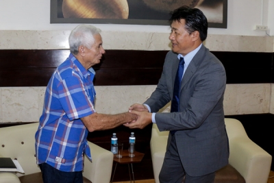 Dialogan FCB y Dragones de Chunichi en La Habana Dialogan FCB y Dragones de Chunichi en La Habana