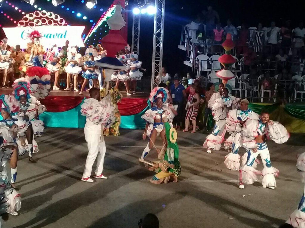 Comparsa Los Guaracheros de Regla. Foto: Digna Rosa Morejón