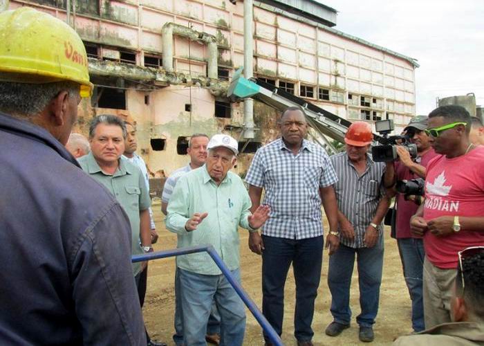 Chequeó Machado Ventura avances en la construcción de bioeléctrica Chequeó Machado Ventura avances en la construcción de bioeléctrica