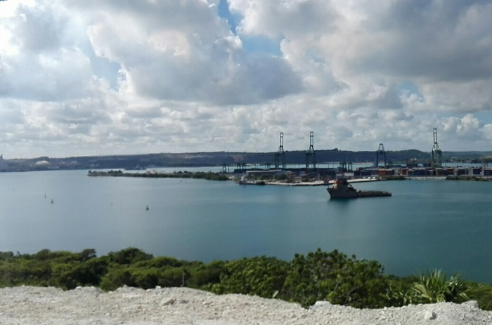 Recorre presidente de Angola Zona Especial de Desarrollo Mariel