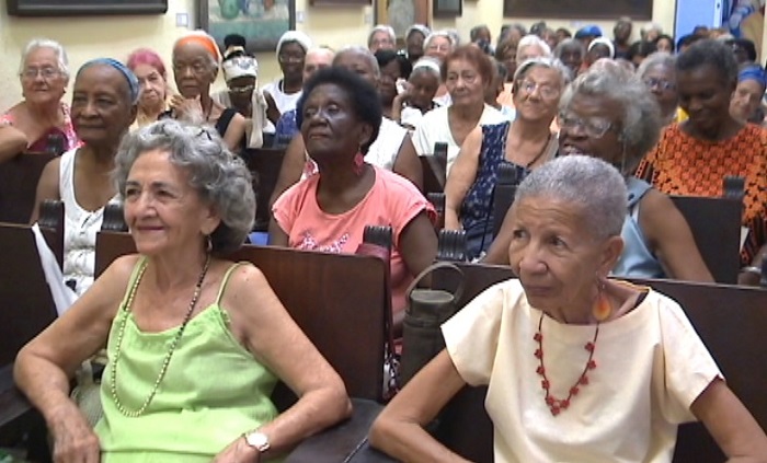 Taller Para vivir a plenitud, un espacio para la tercera edad.