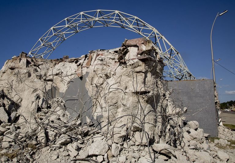 La primera fase del proyecto de restauración debe concluir antes del 26 de julio de 2019. Foto: Ismael Francisco/ Cubadebate.