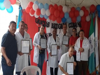 Reconocieron entrega de médicos de Cuba en norteño Petén, Guatemala