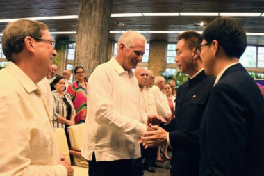 Díaz-Canel preside acto por los 80 años de la victoria del pueblo chino contra la agresión japonesa